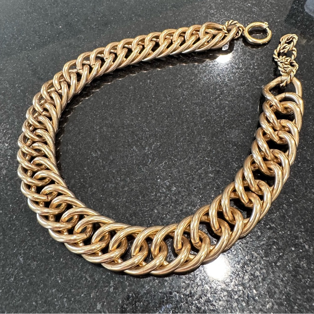 Elizabeth Cole Chunky Gold Link Statement Necklace - Picture 5 of 16